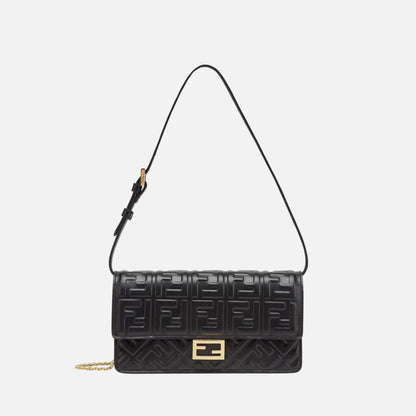 Wallet On Chain Baguette In Leather