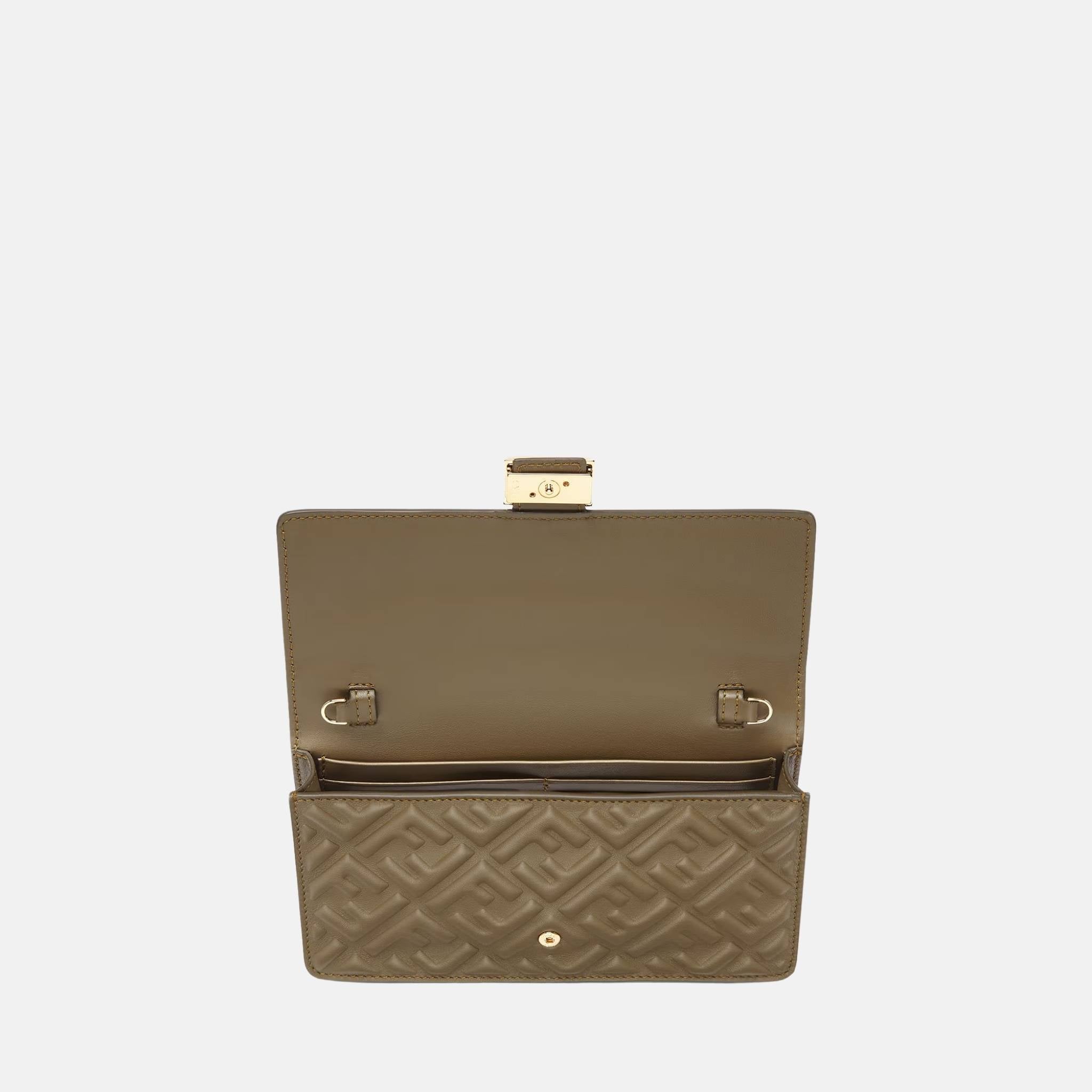 Wallet On Chain Baguette In Leather