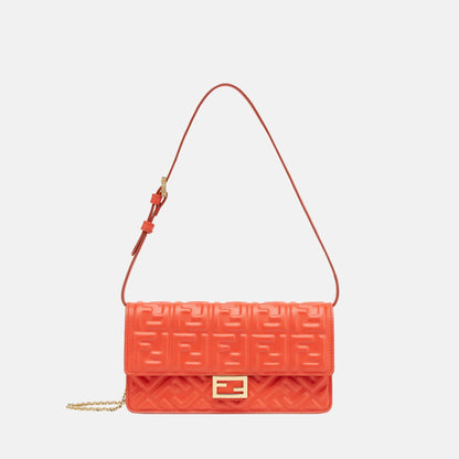 Wallet On Chain Baguette In Leather
