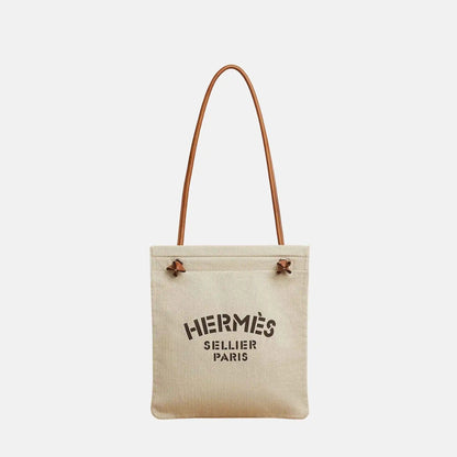 Aline Grooming Bag