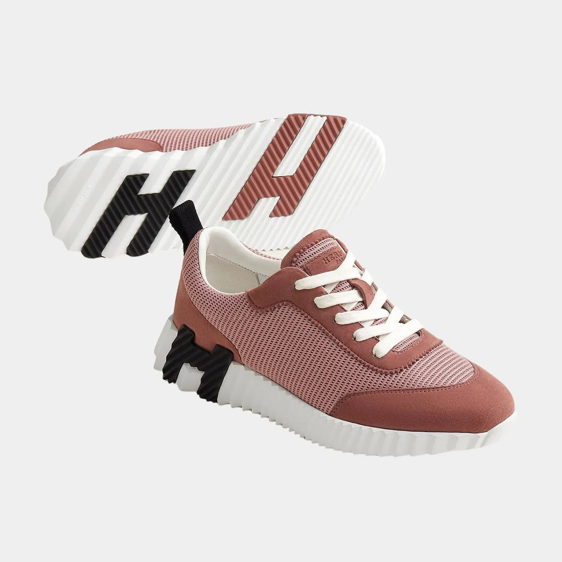 Bouncing Sneakers in Textured Mesh and Suede Goatskin