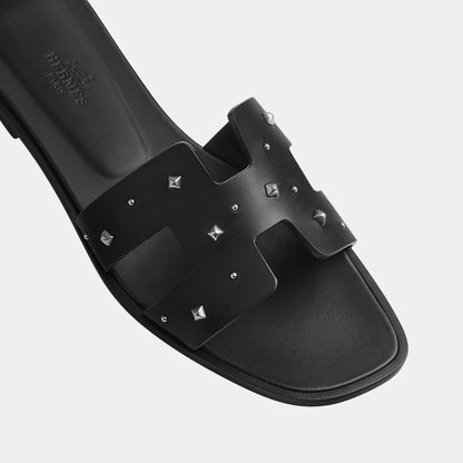Oran Sandal Calfskin with Medor Studs