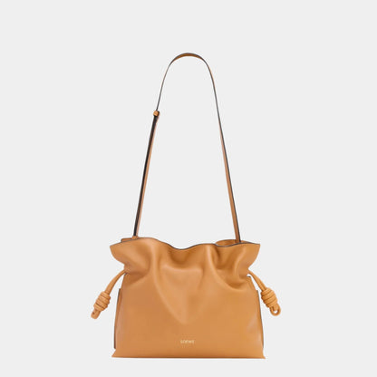 Medium-sized Flamenco Clutch Nappa Calf Leather