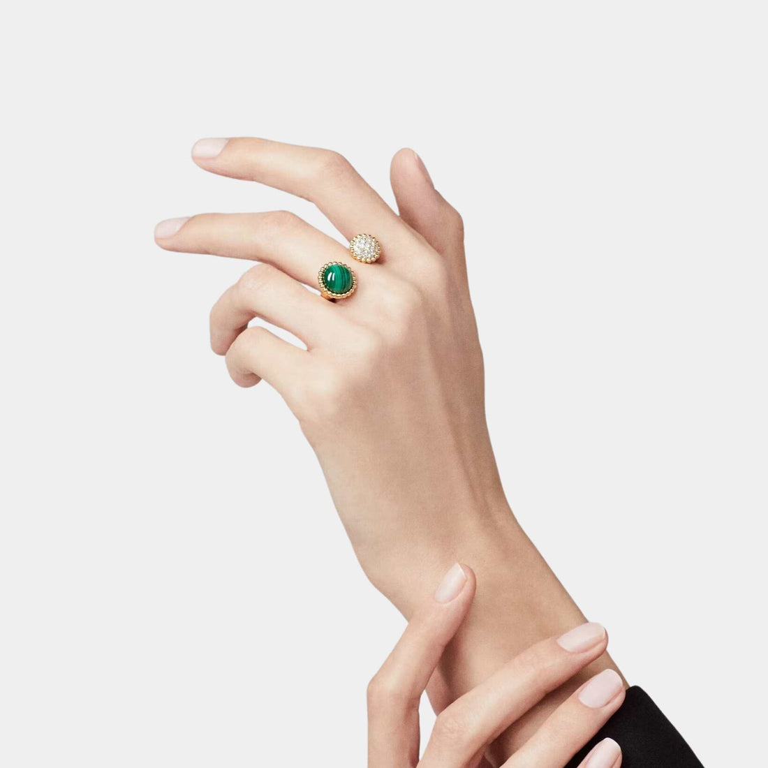Perlée Couleurs Between The Finger Ring Yellow Gold Diamond Malachite