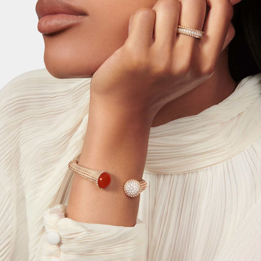 Perlée Couleurs Bracelet Medium Model Rose Gold Carnelian Diamond