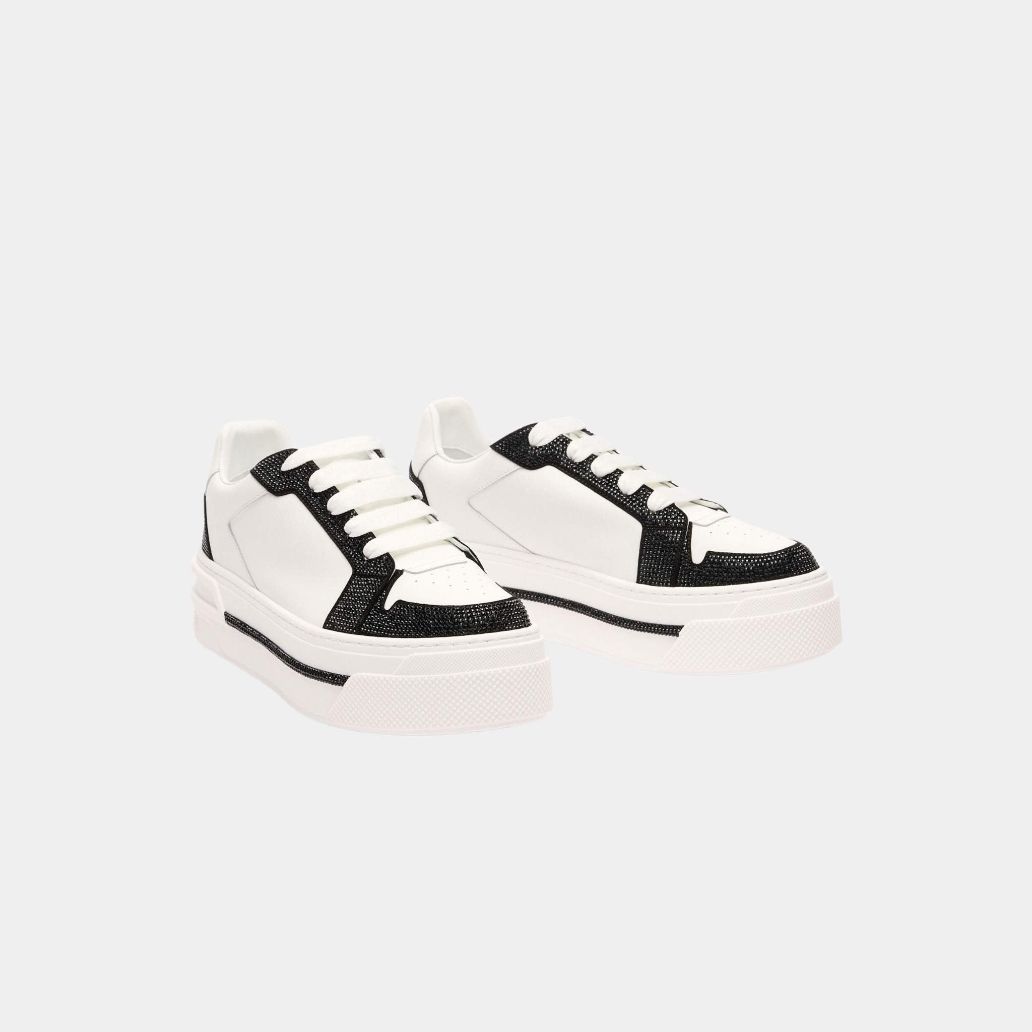 Xtra White-Black Sneaker With Crystals 50