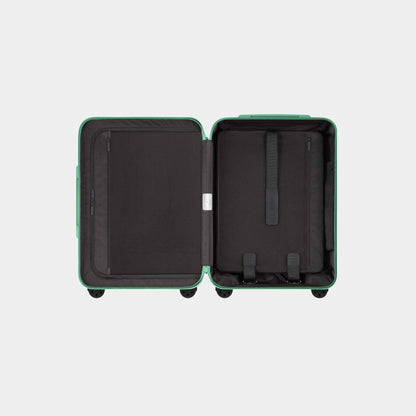 Essential Cabin Verde