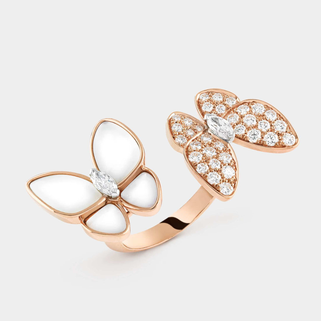 Two Butterfly Between The Finger Ring Rose Gold Diamond With Pearl