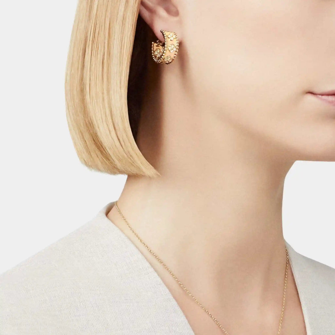 Perlée Clovers Hoop Earrings Yellow Gold Diamond