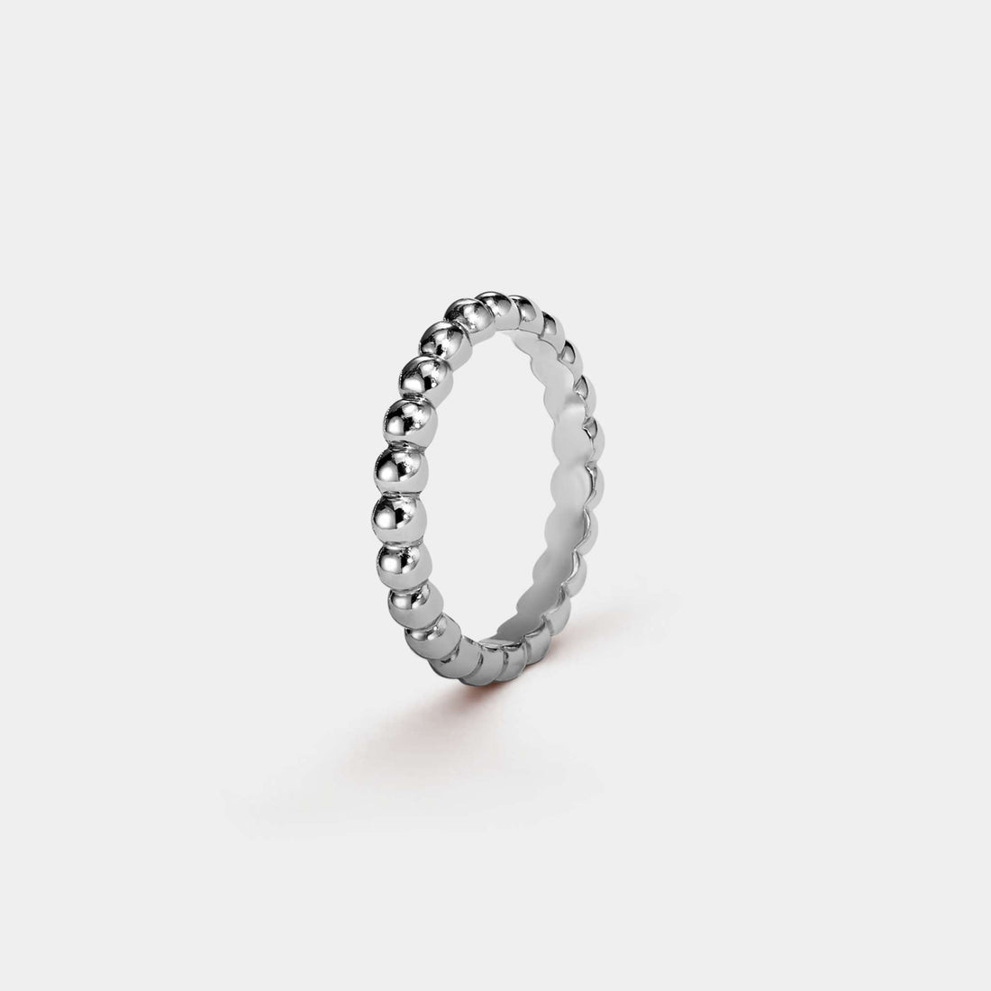 Perlée Pearls of Gold Ring Medium White Gold