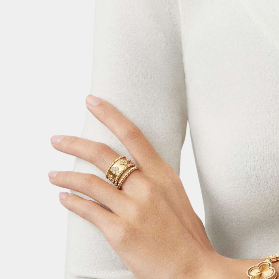 Perlée Pearls Of Gold Ring Medium Yellow Gold