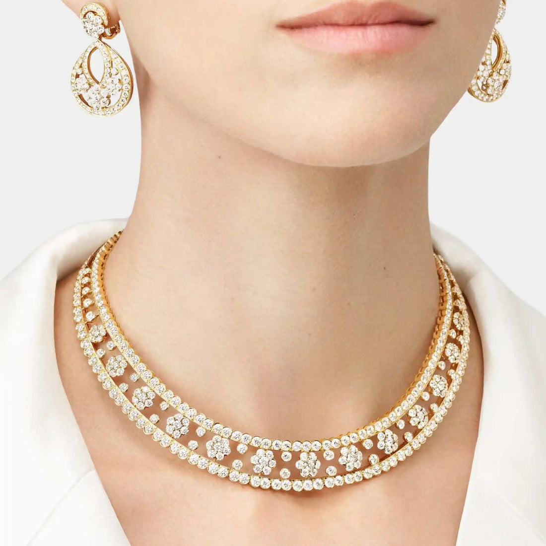 Snowflake Necklace Yellow Gold Diamond