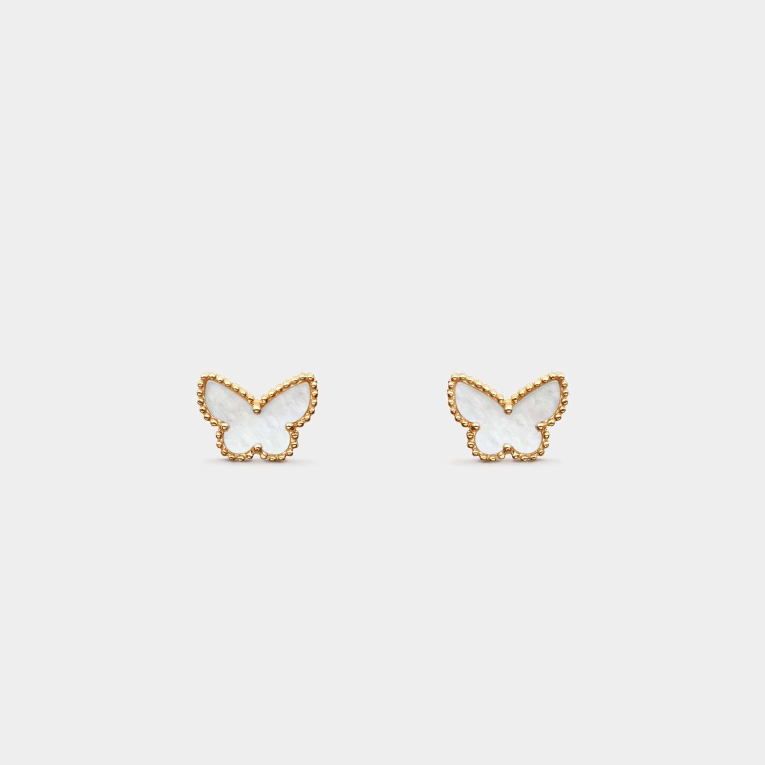 Sweet Butterflies Earstuds in Yellow Gold with Pearl