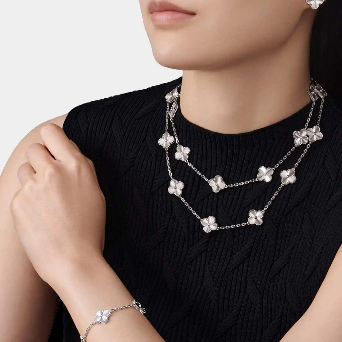 Vintage Alhambra Long Necklace 20 Motifs White Gold