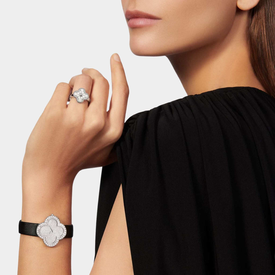 Vintage Alhambra Ring White Gold Diamond