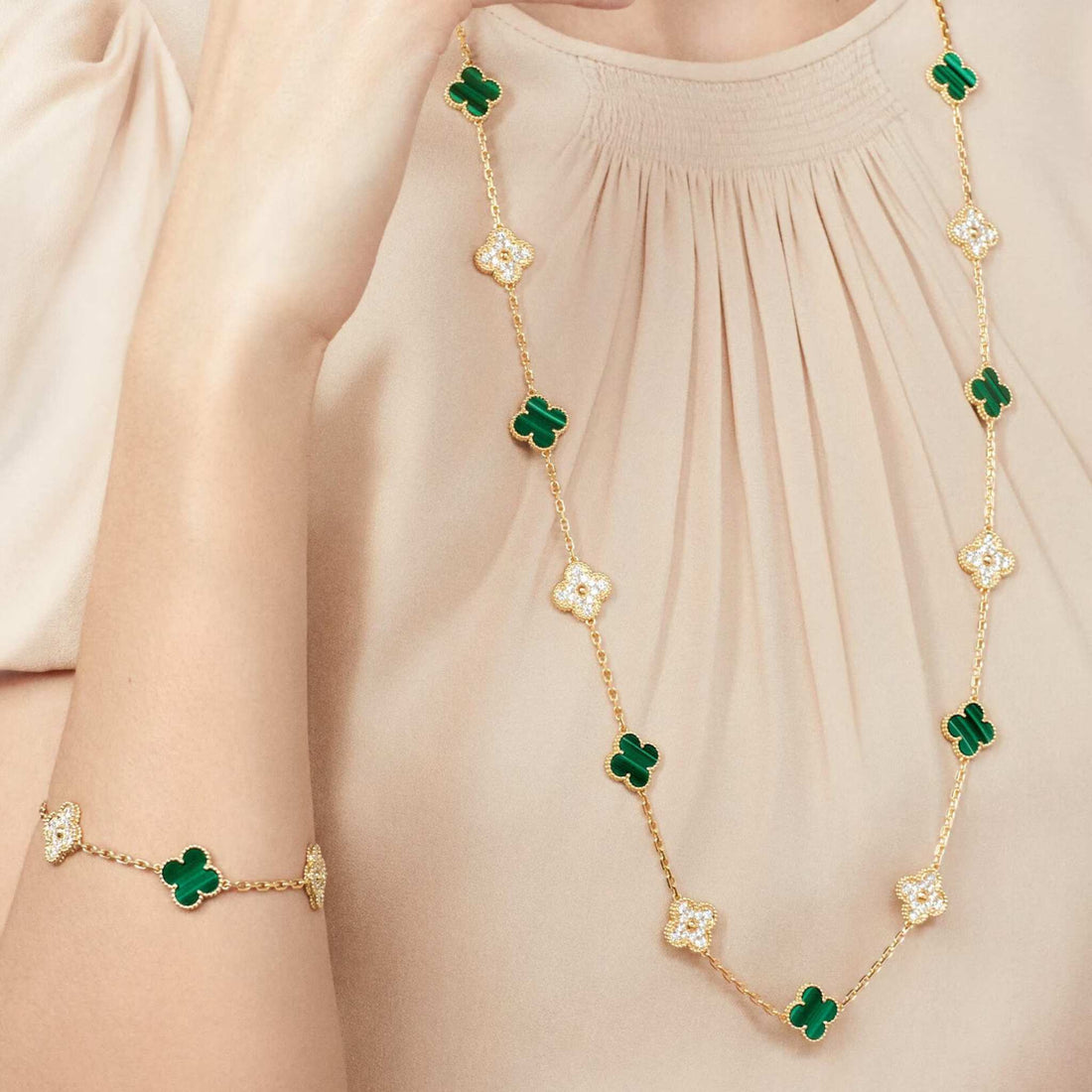 Vintage Alhambra Necklace 20 Motifs Yellow Gold &amp; Malachite