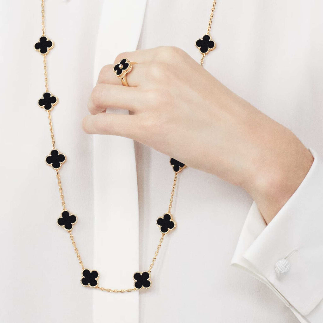 Vintage Alhambra Long Necklace 20 Motifs Yellow Gold Onyx