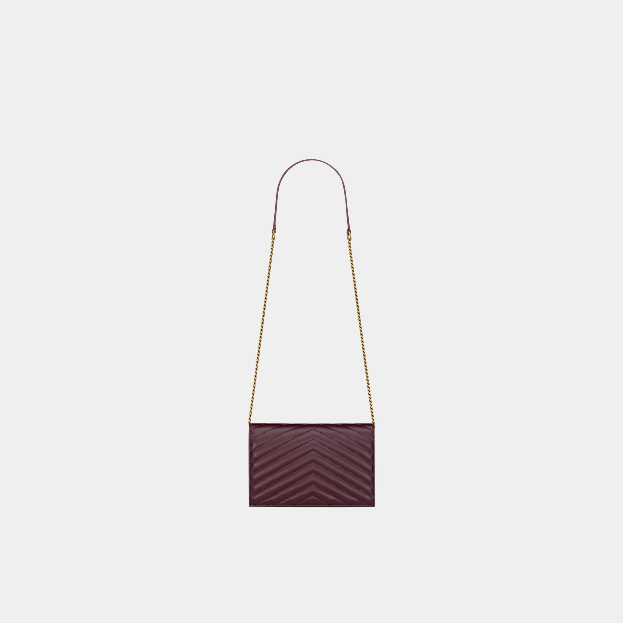 Cassandre Envelope Chain Wallet In Shiny Leather