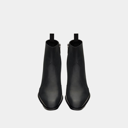 Wyatt Boots in Black Smooth Leather