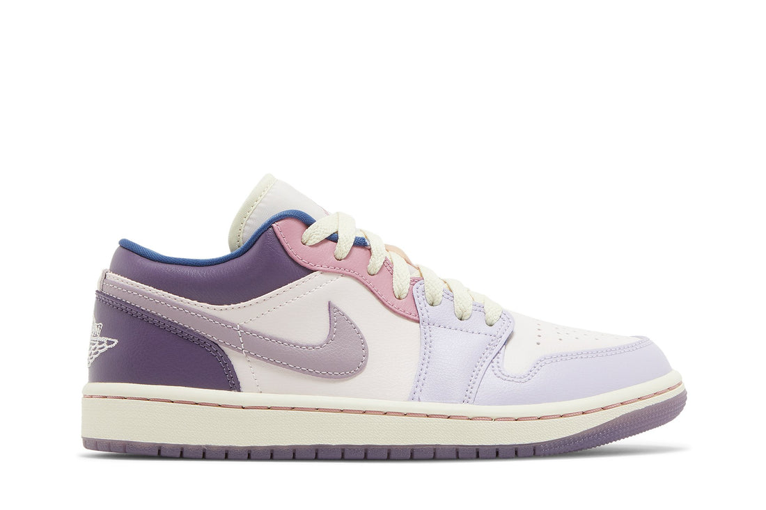 Wmns Air Jordan 1 Low &