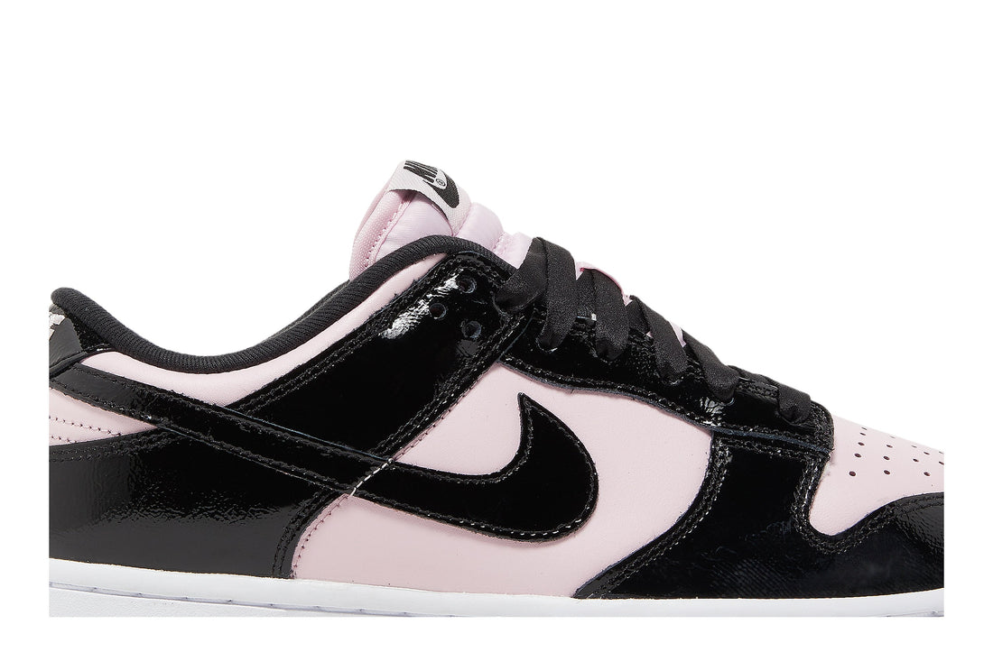 Wmns Dunk Low Essential &