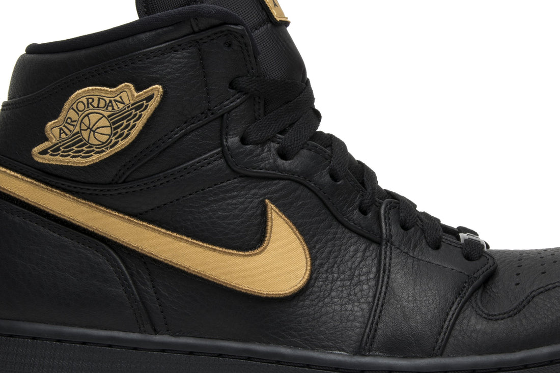 Air Jordan 1 Retro High &