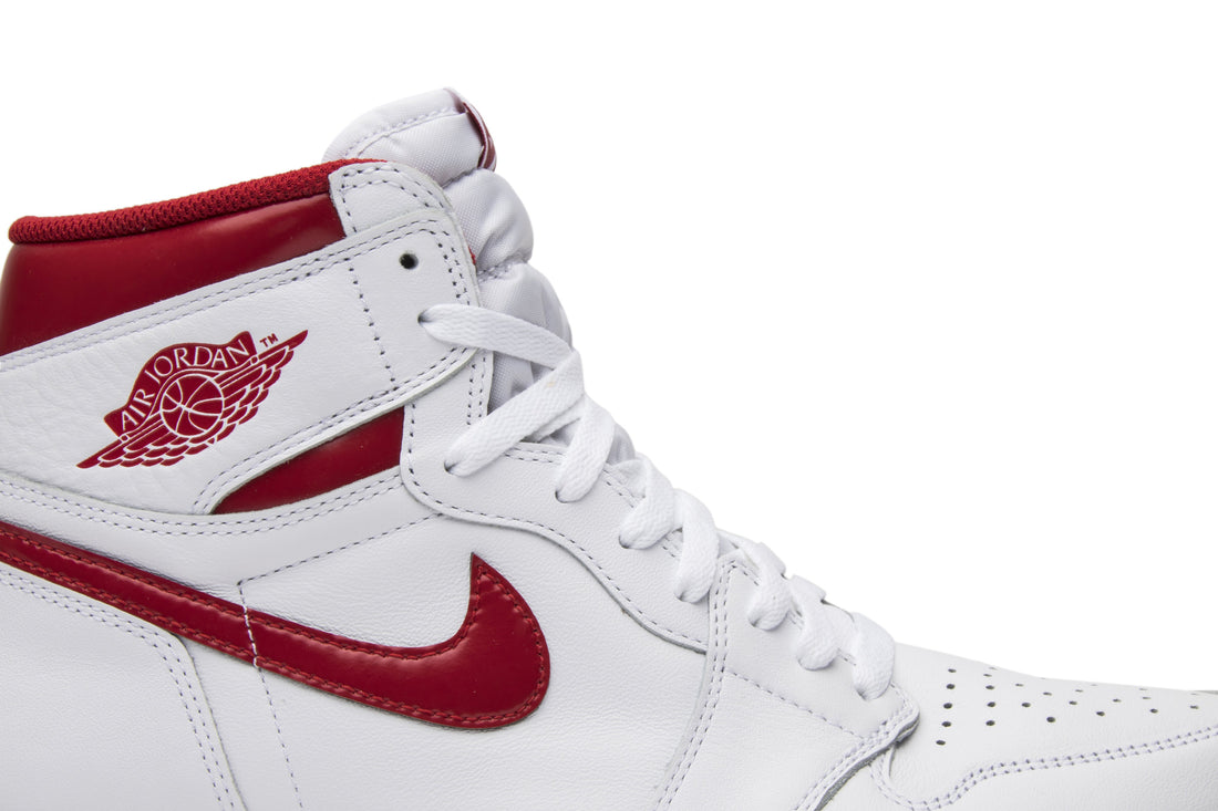 Air Jordan 1 Retro High OG &