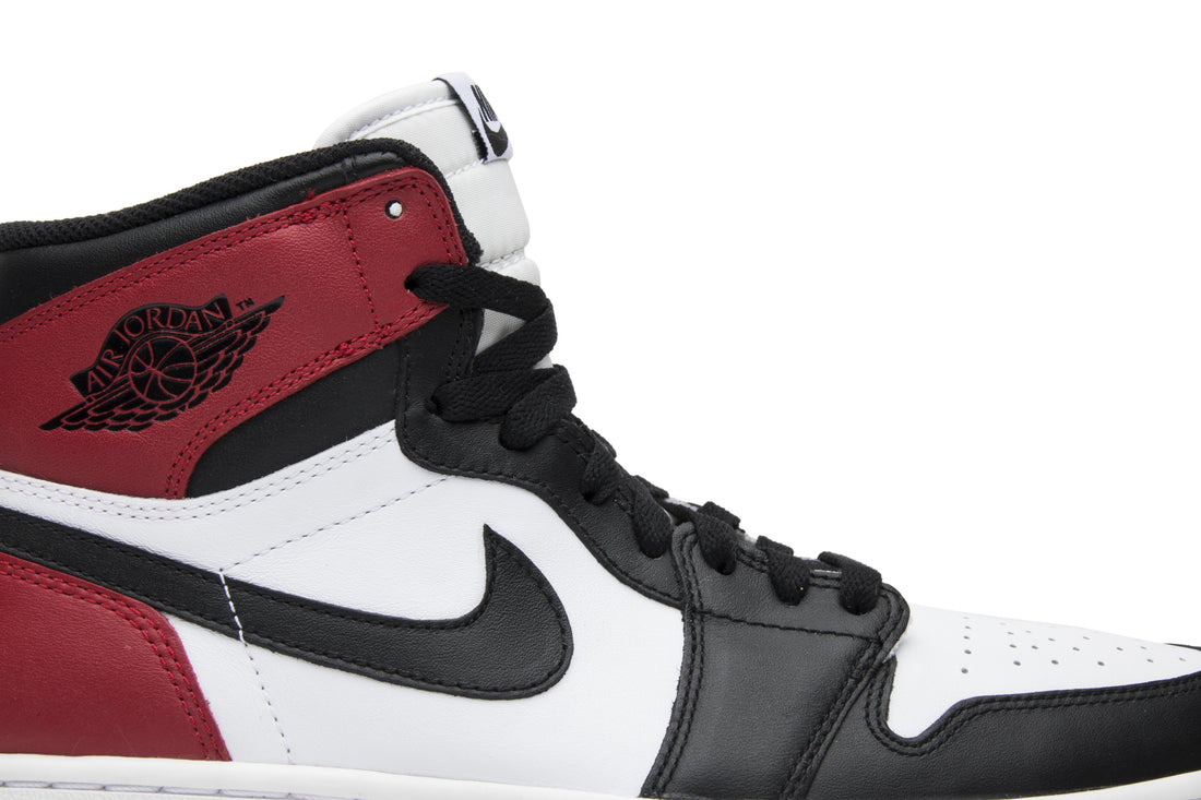 Air Jordan 1 Retro High OG &