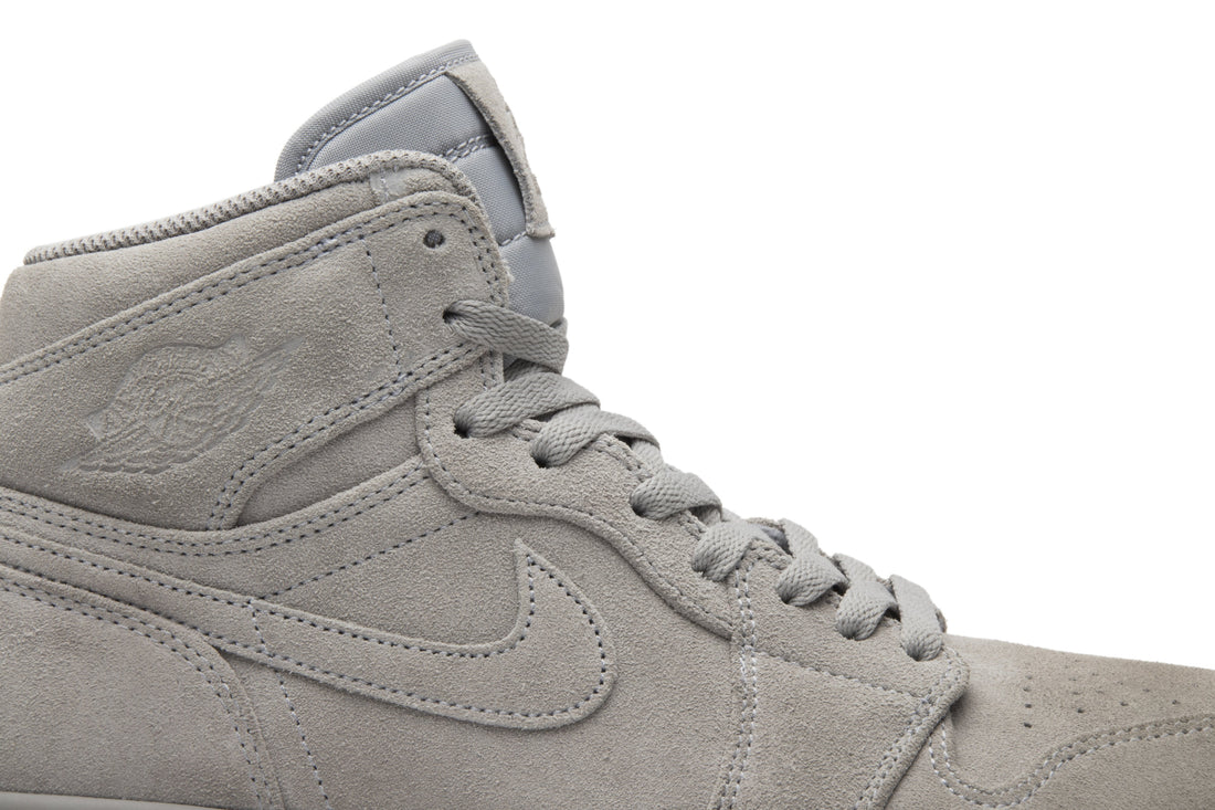 Air Jordan 1 Retro High &