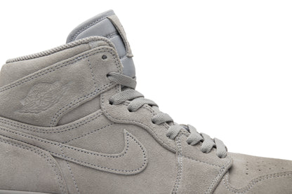 Air Jordan 1 Retro High &