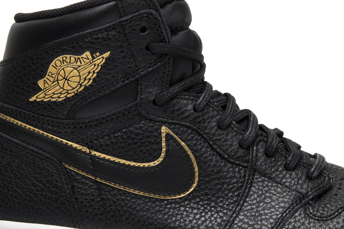 Air Jordan 1 Retro High OG &