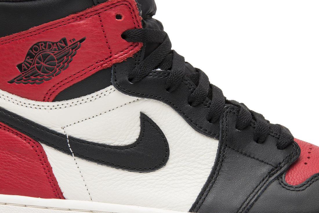 Air Jordan 1 Retro High OG &