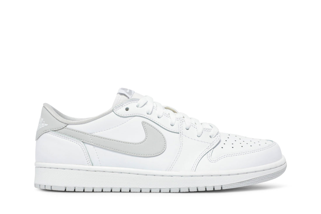 Air Jordan 1 Retro Low OG &