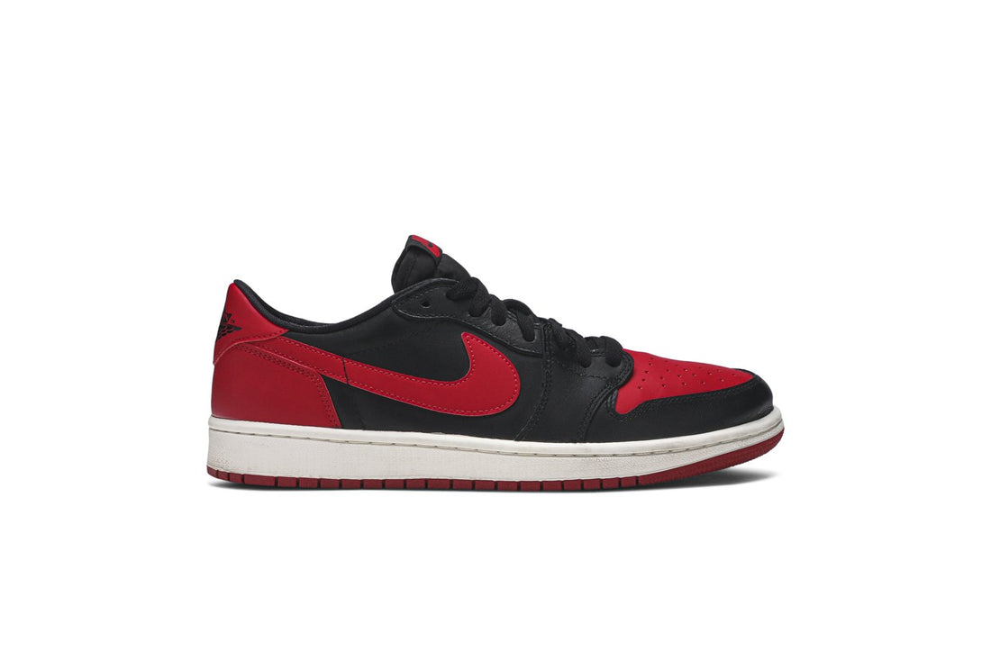 Air Jordan 1 Retro Low OG &