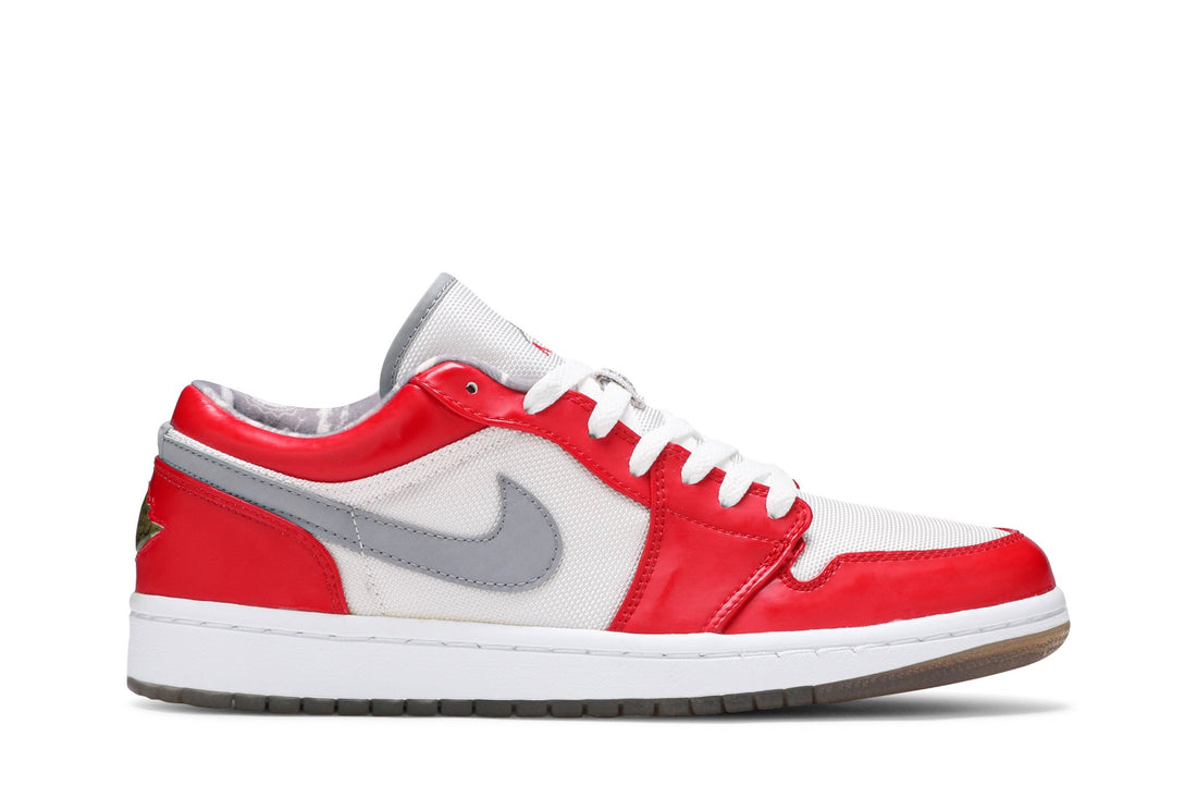 Air Jordan 1 Retro Low &