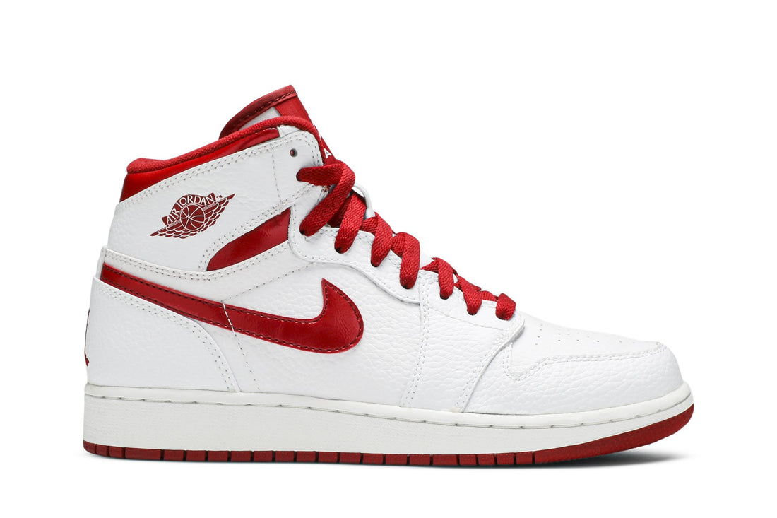 Air Jordan 1 Retro High &
