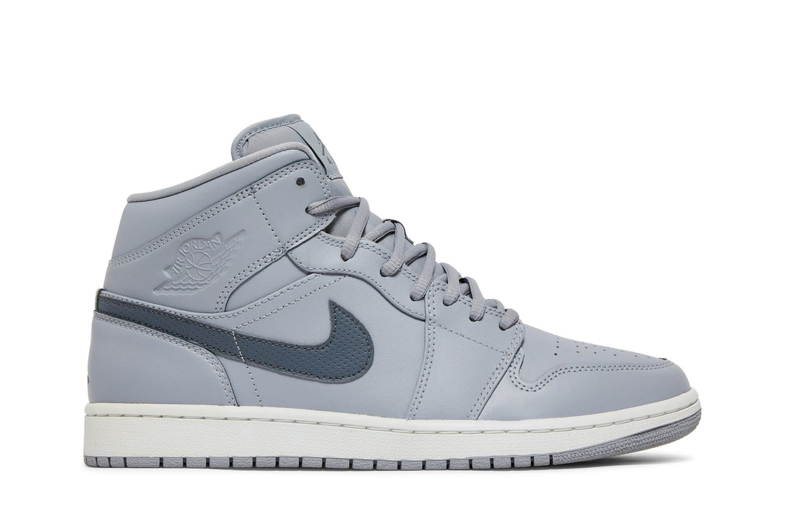 Air Jordan 1 Mid &