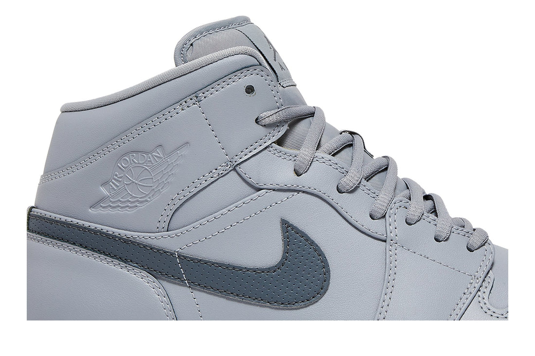 Air Jordan 1 Mid &