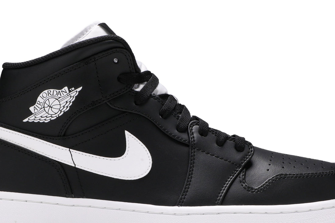 Air Jordan 1 Retro Mid &
