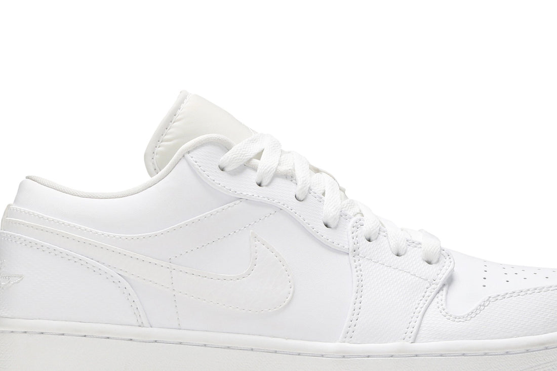Air Jordan 1 Retro Low &