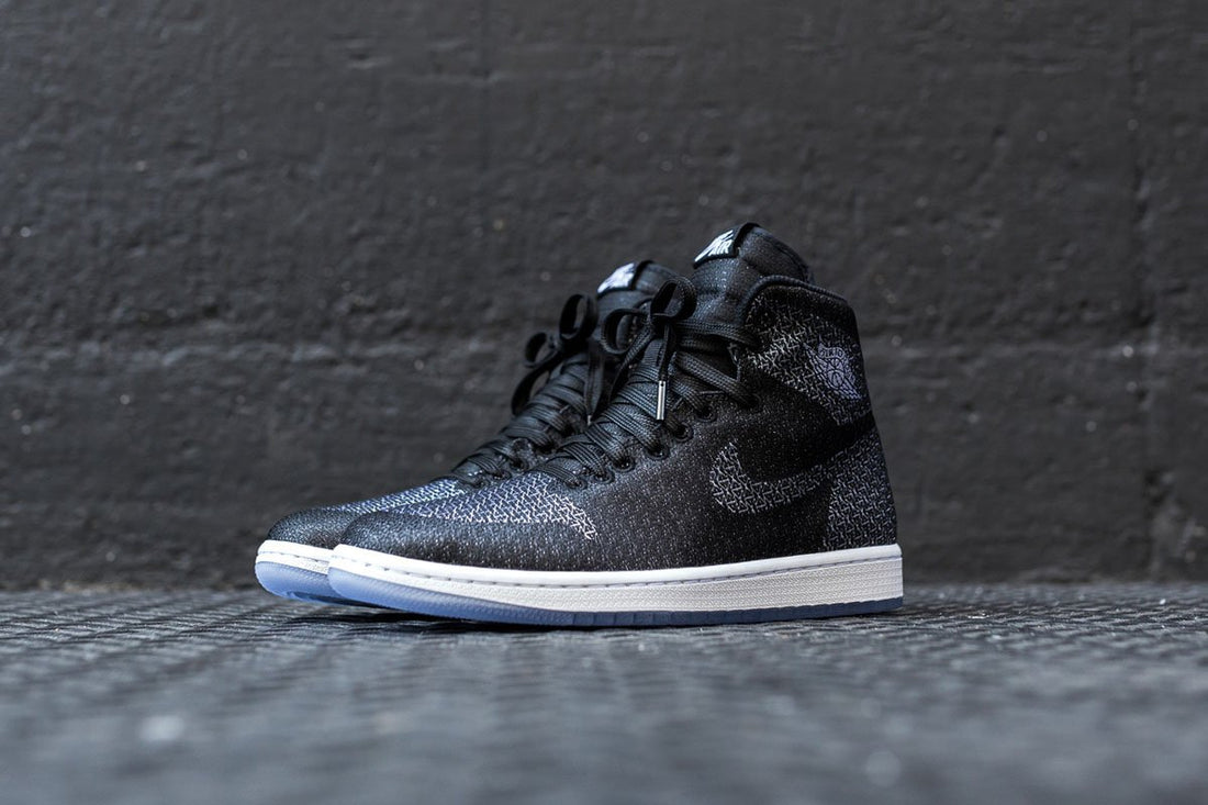 Air Jordan 1 Retro High &