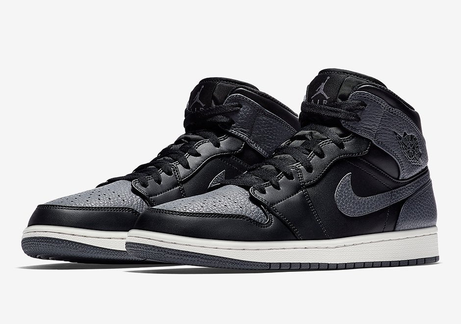 Air Jordan 1 Mid &