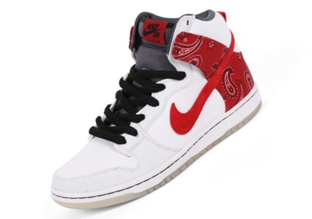 Dunk High Pro SB &