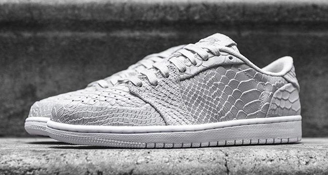 Air Jordan 1 Retro Low NS &