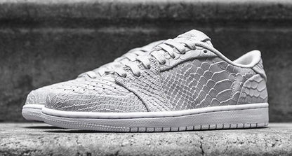 Air Jordan 1 Retro Low NS &
