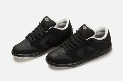 Atlas x Dunk Low SB &