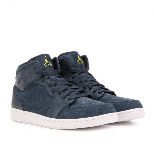 Air Jordan 1 Mid &