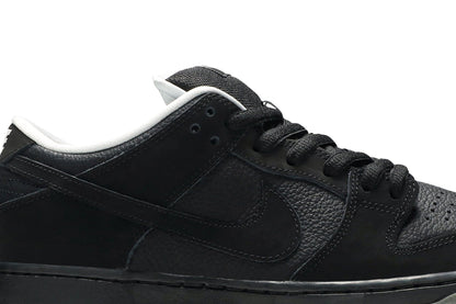 Atlas x SB Dunk Low &