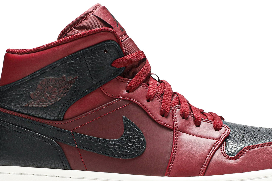 Air Jordan 1 Mid &