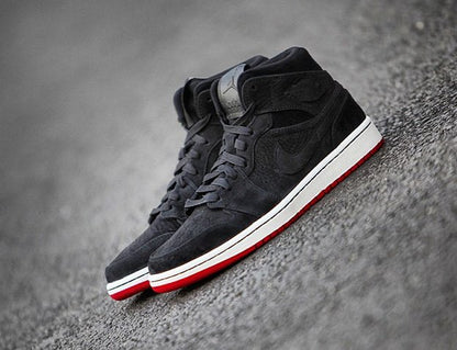 Air Jordan 1 Mid Nouveau &